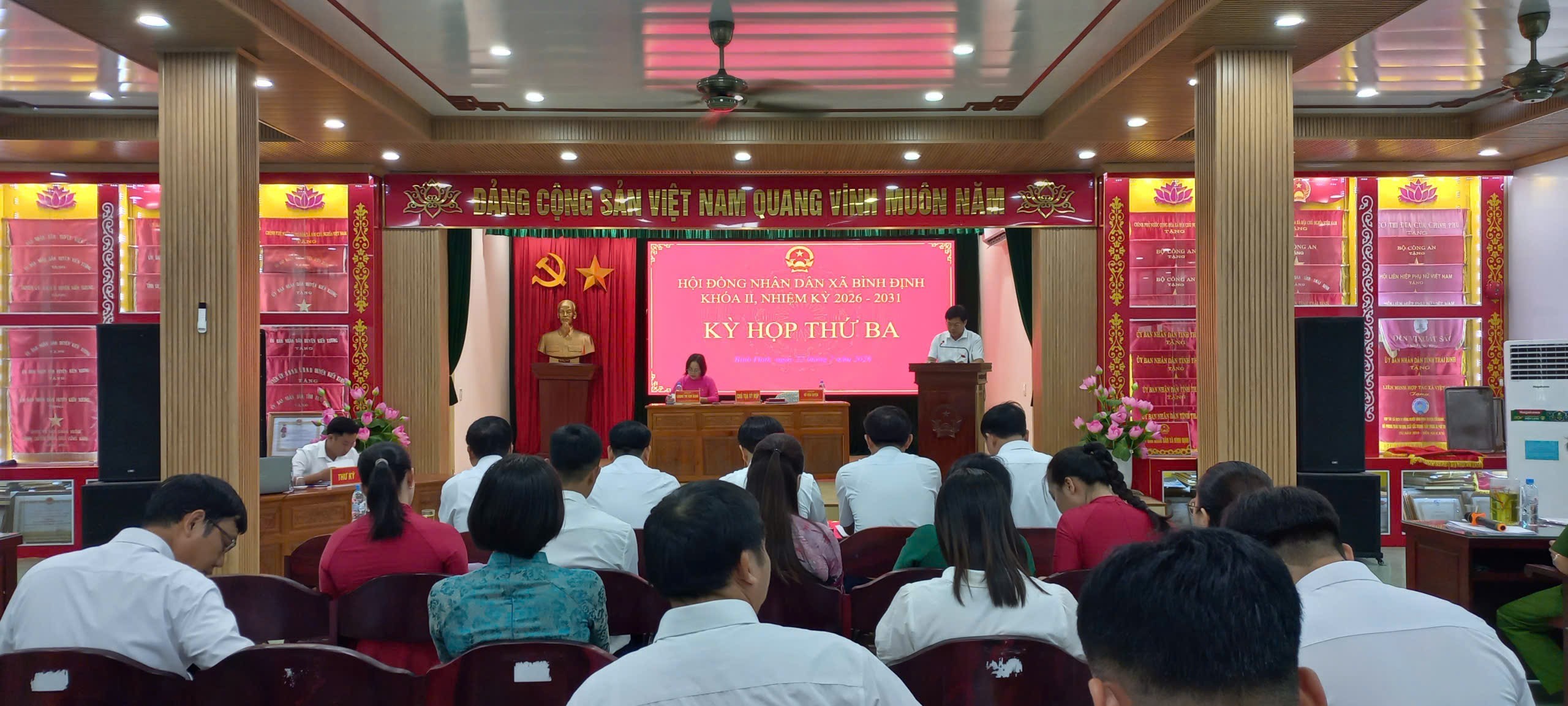 HĐNĐ xã Bình Định khóa II tổ chức kỳ họp thứ ba, quyết nghị nhiều nội dung quan trọng phục vụ phát triển địa phương