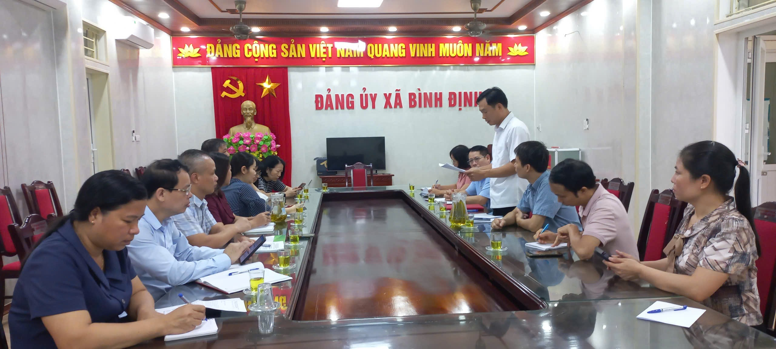 Bình Định: Đoàn công tác EarthCare Foundation tham quan mô hình xử lý rác thải hữu cơ gắn với chăn nuôi