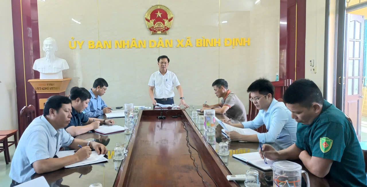 UBND xã Bình Định tổ chức hội nghị nghe báo cáo và chỉ đạo triển khai một số nhiệm vụ trọng tâm của địa phương