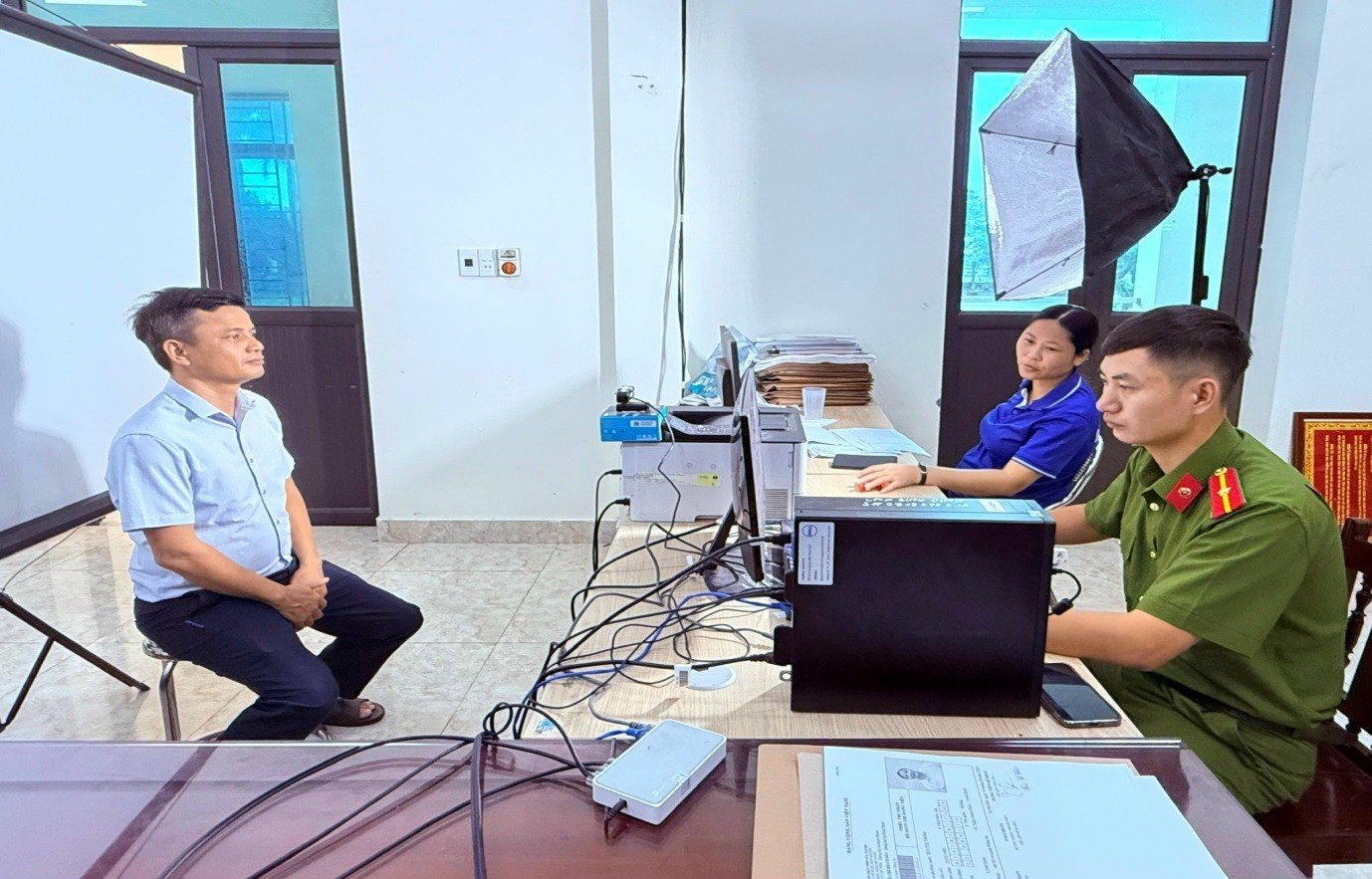 Gần 1000 Đảng viên được cấp mới thẻ Đảng