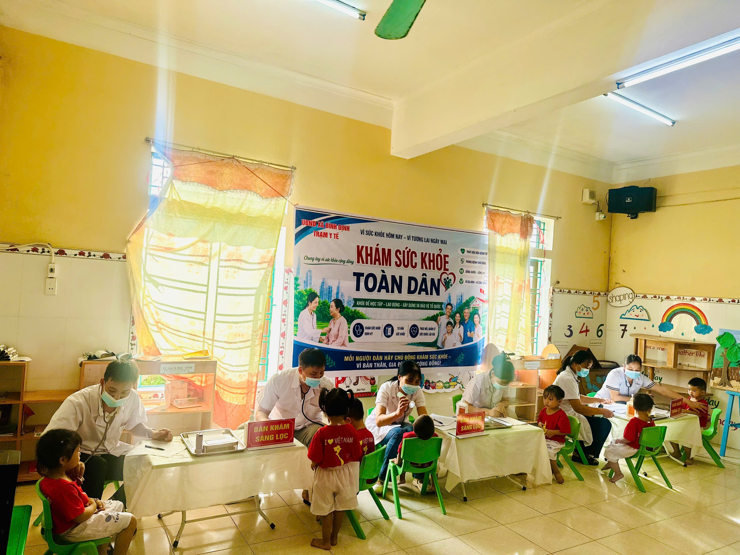 Xã Bình Định: tính đến ngày 28/8 có 2.650 người dân được khám sức khỏe định kỳ