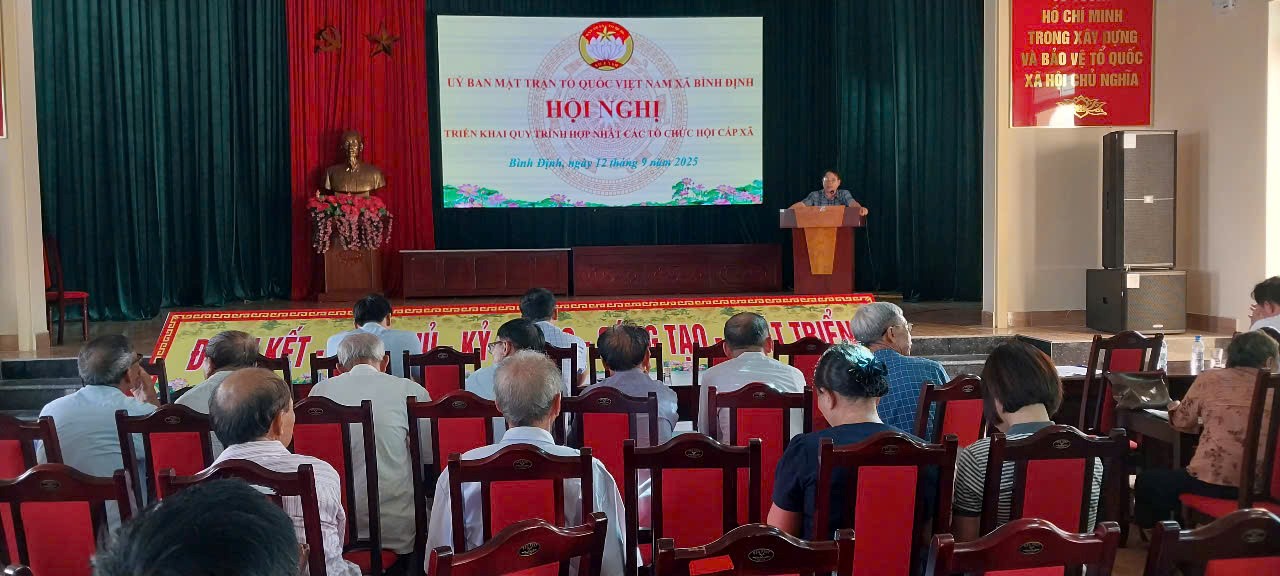 Ban Thường trực Ủy ban MTTQ Việt Nam xã Bình Định tổ chức hội nghị triển khai công tác hợp nhất, sáp nhập các tổ chức hội trên địa bàn.