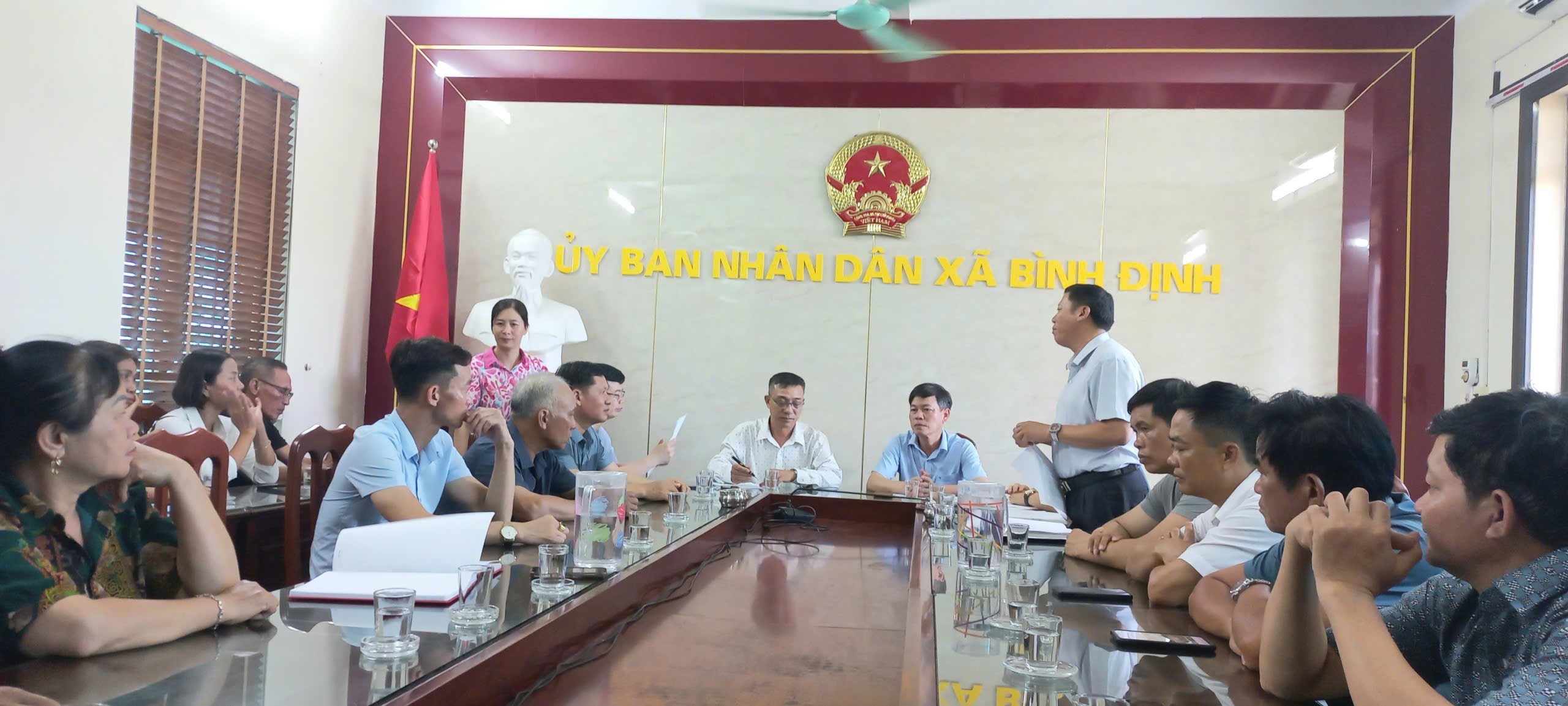 Đoàn đại biểu xã Đồng Châu tham quan, học hỏi mô hình sáp nhập hợp tác xã tại xã Bình Định