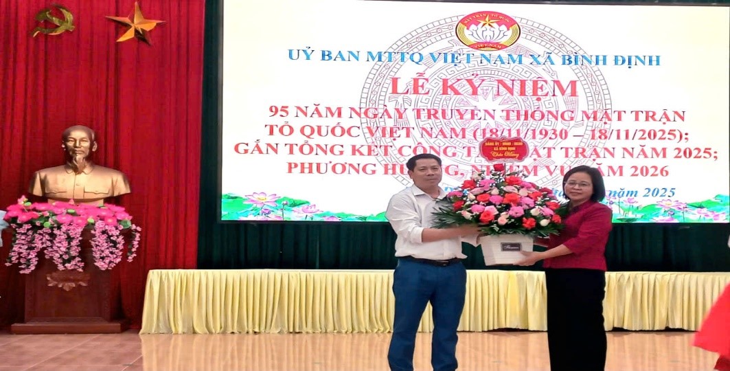 Ủy ban MTTQ Việt Nam xã Bình Định tổ chức lễ kỷ niệm 95 năm ngày truyền thống Mặt trận tổ quốc Việt Nam (18/11/1930 – 18/11/2025) và tổng kết công tác mặt trận năm 2025, phương hướng nhiệm vụ năm 2026