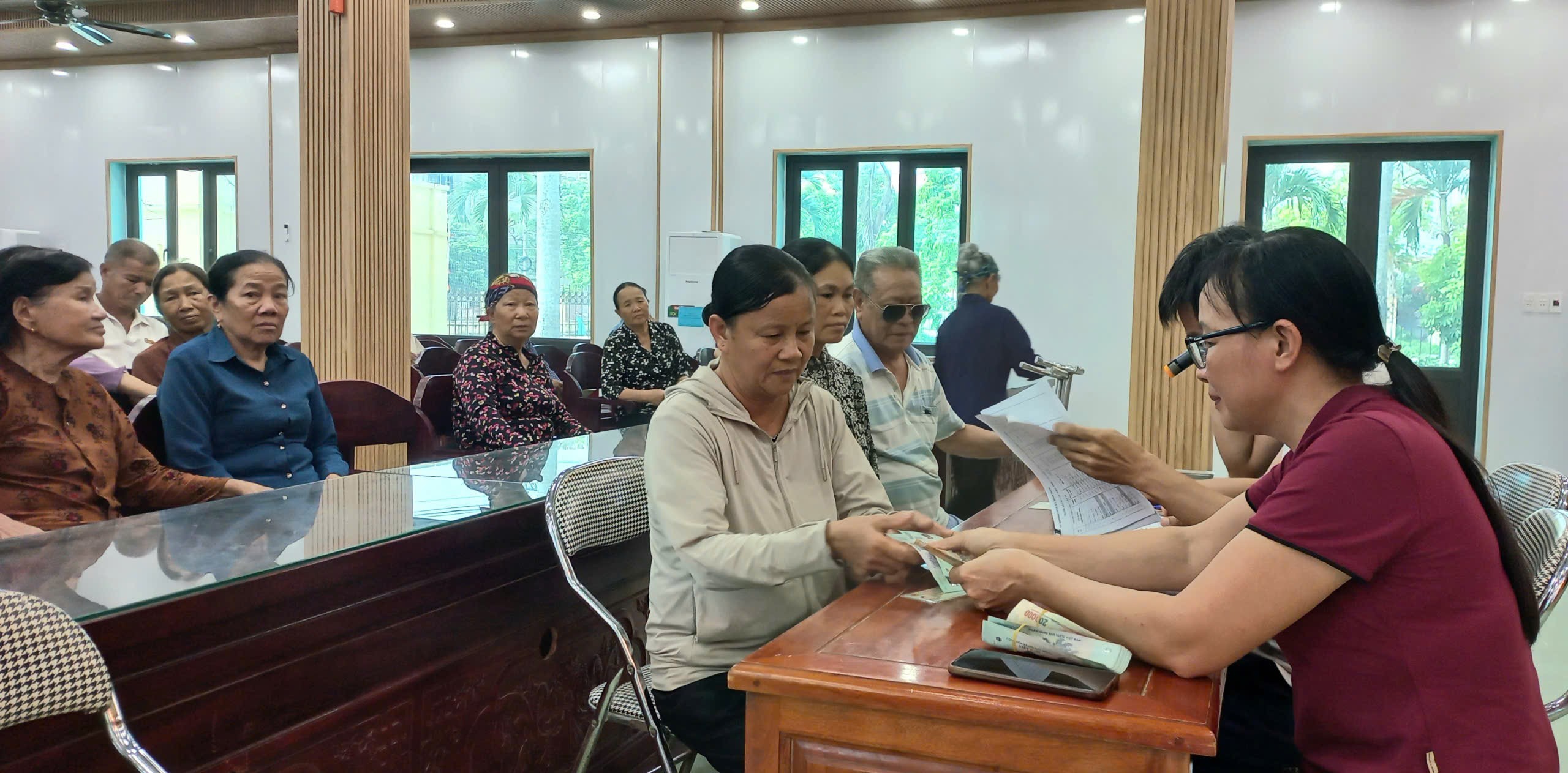 Bình Định chi trả gần 700 triệu đồng cho người thờ cúng Liệt sĩ nhân dịp kỷ niệm 79 năm ngày Thương binh - Liệt sĩ