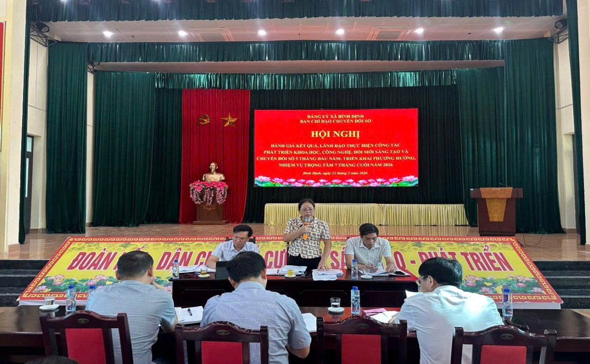 Ban Chỉ đạo chuyển đổi số xã Bình Định tổ chức hội nghị đánh giá kết quả triển khai thực hiện Nghị quyết số 57 của Bộ Chính trị trong 5 tháng đầu năm, triển khai phương hướng, nhiệm vụ trọng tâm 7 tháng cuối năm 2026.