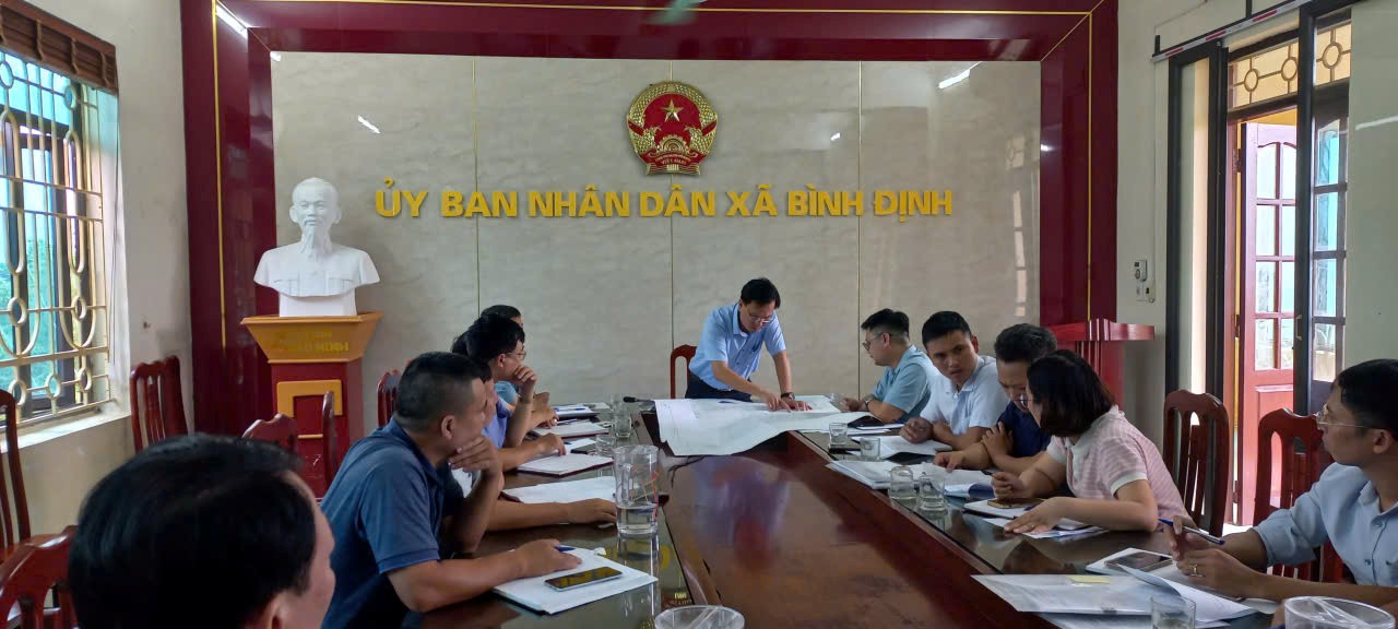UBND xã Bình Định tổ chức họp tháo gỡ khó khăn các dự án trọng điểm trên địa bàn xã
