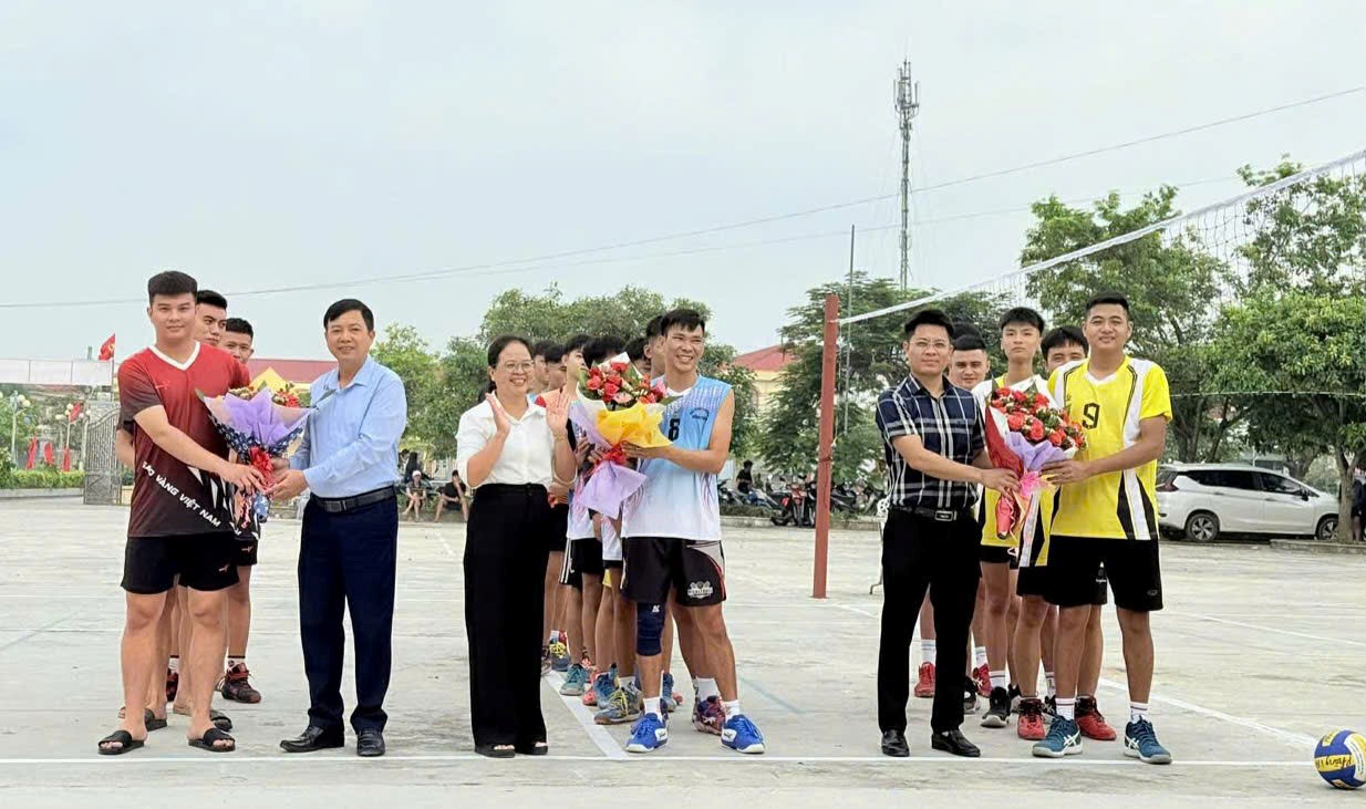 Bình Định tổ chức giải bóng chuyền da nam giao lưu giữa các câu lạc bộ bóng chuyền da nam chào mừng kỷ niệm 80 năm Cách mạng Tháng Tám (19/8/1945 – 19/8/2025) và Quốc khánh 2/9, chào mừng thành công của Đại hội Đại biểu Đảng bộ xã Bình Định lần thứ nhất, nhiệm kỳ 2025 – 2030